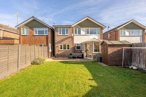 4 bedroom detached house for sale, Lime Tree Walk, Stourport-On-Severn, DY13 8TY