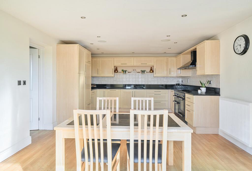 1356113-22-68e38e...