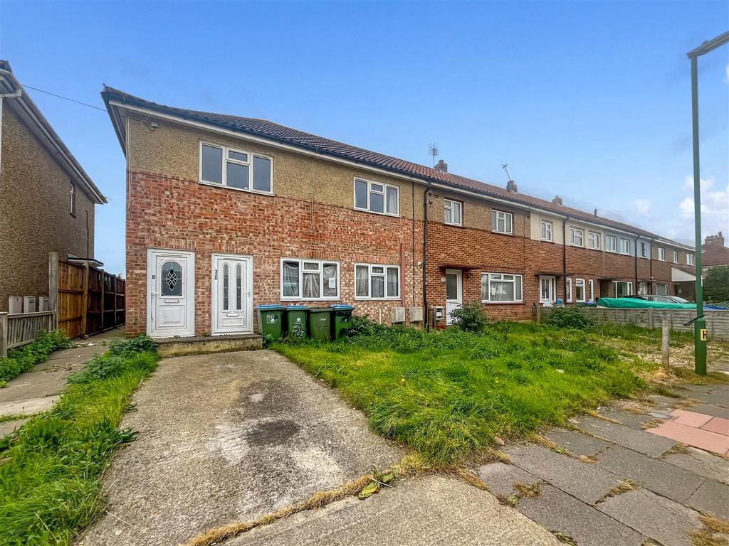 32a, 32b, 32 Gosden Road
