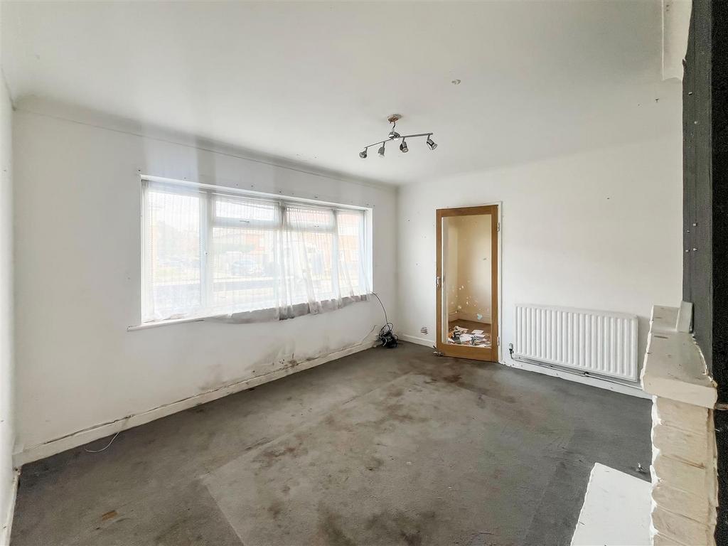 32 Gosden Road