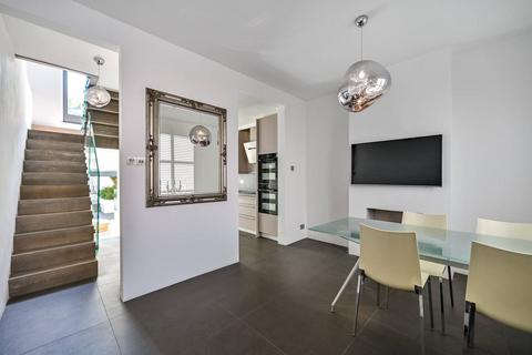 undefined, Kew Road, Richmond, TW9