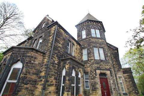 Cliff Road Gardens, Hyde Park, Leeds, LS6 2EY