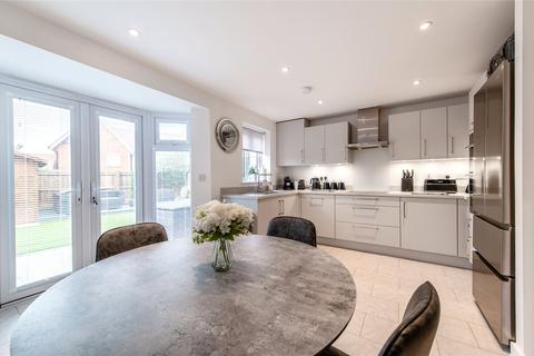 3 bedroom semi-detached house for sale, Blossom Close, Allington, Maidstone, Kent, ME16