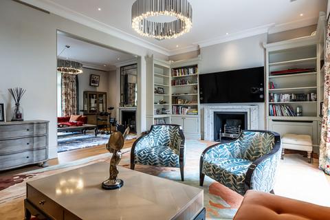 undefined, Hyde Park Gate, SW7