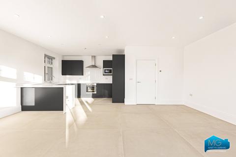 5 bedroom semi-detached house to rent, Abbey Road, Enfield, London, EN1