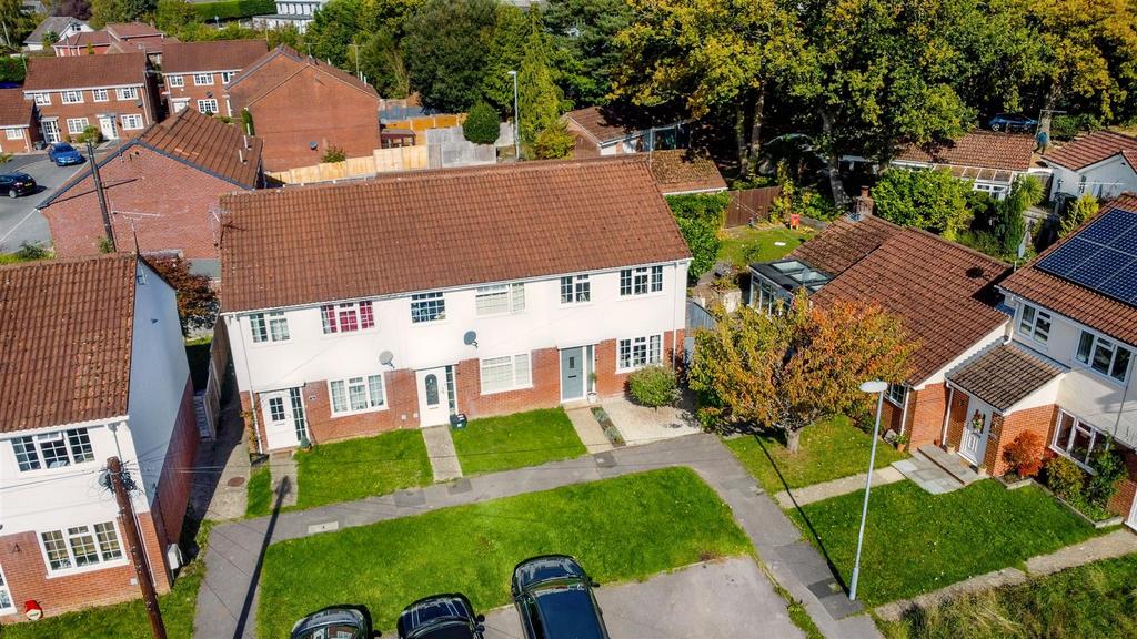 Owls Road, Verwood