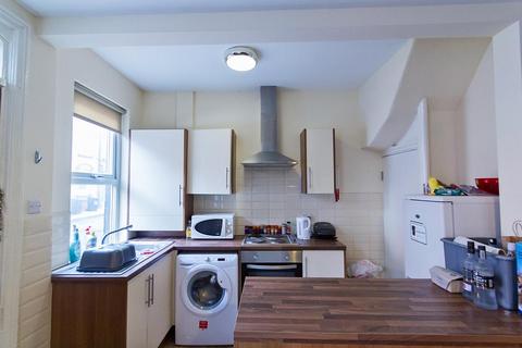 3 bedroom terraced house to rent, Granby Place, Headingley, Leeds, LS6 3BD