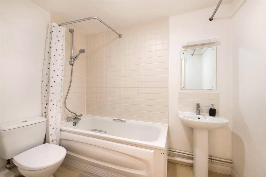 Apartment in London - More