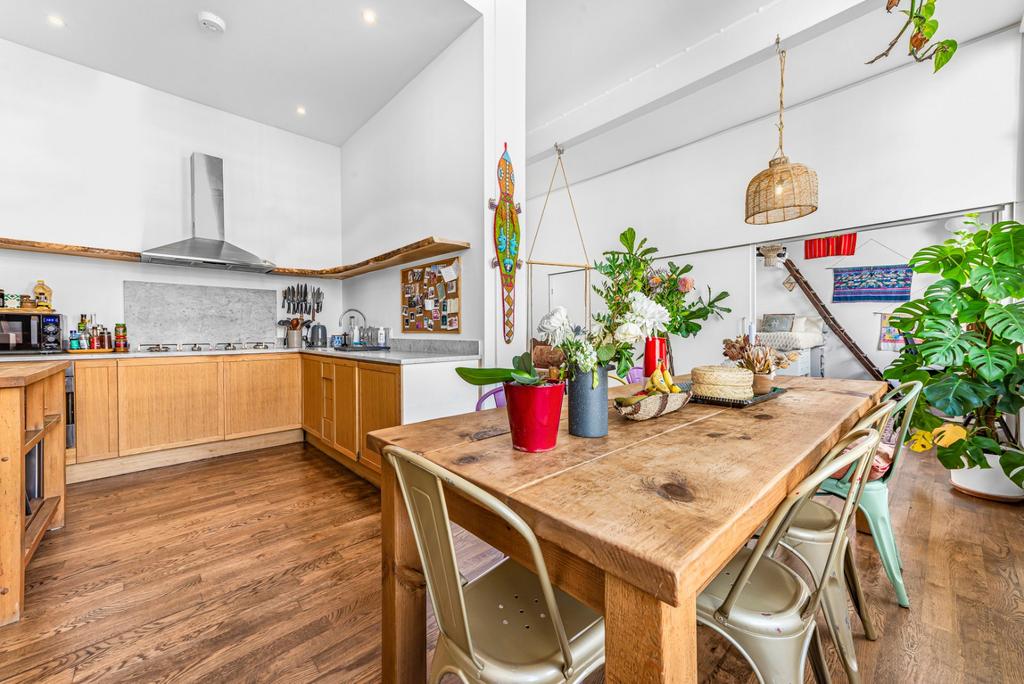 Dining/ Kitchen