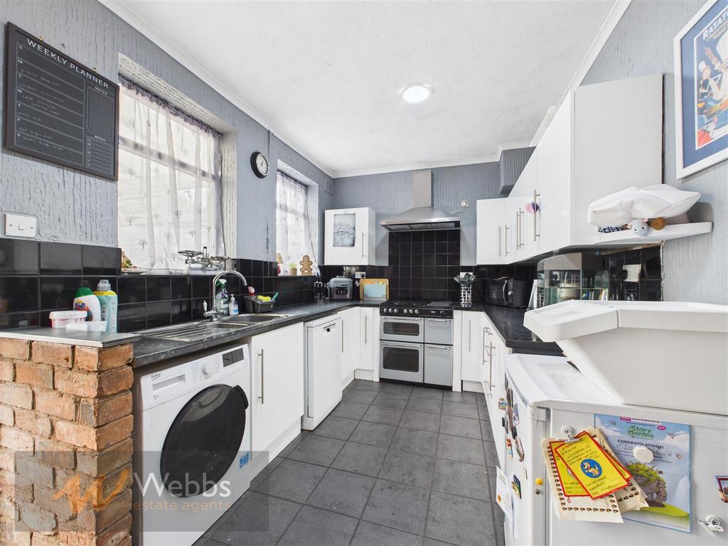 CAM05244 G0-PR0155-STILL004.jpg