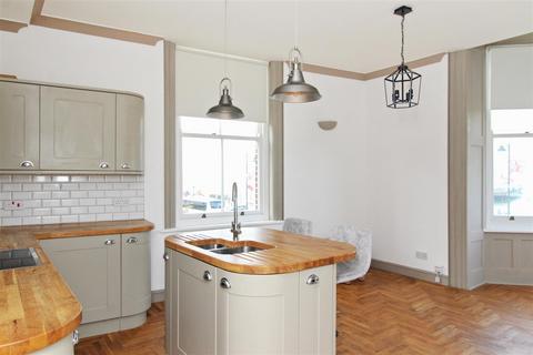 1 bedroom flat for sale, Station Road, Herne Bay
