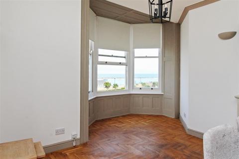 1 bedroom flat for sale, Station Road, Herne Bay