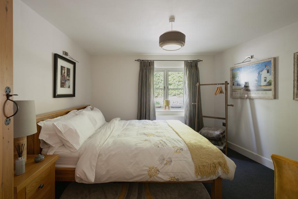 313863 - Bull Hill Cottage, Hawstead-1.jpg