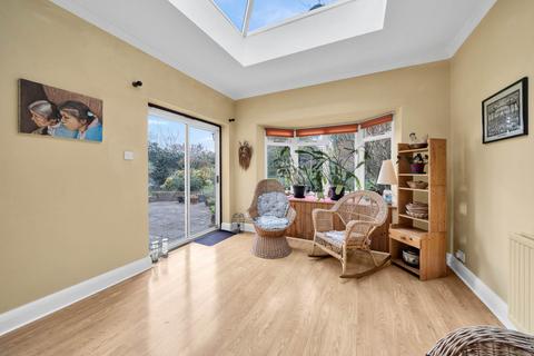 4 bedroom semi-detached house for sale, Eastlands Crescent, Dulwich, SE21