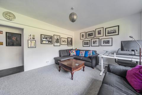 undefined, Croydon Road, London