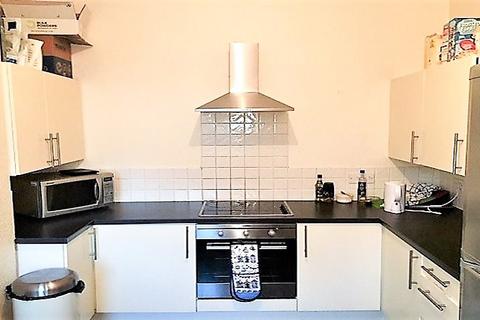 4 bedroom maisonette to rent, Cartington Terrace, Tyne and Wear NE6