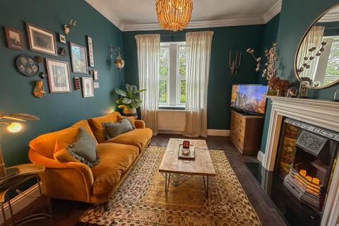 3 bedroom flat for sale, Durham Road, Gateshead, NE8