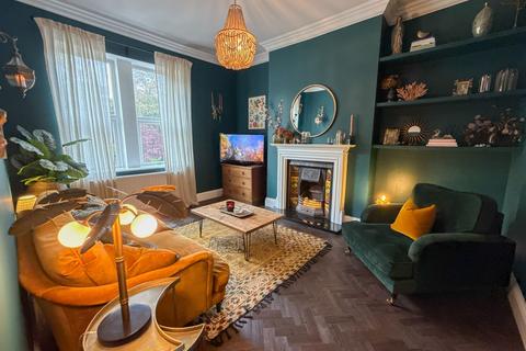 3 bedroom flat for sale, Durham Road, Gateshead, NE8