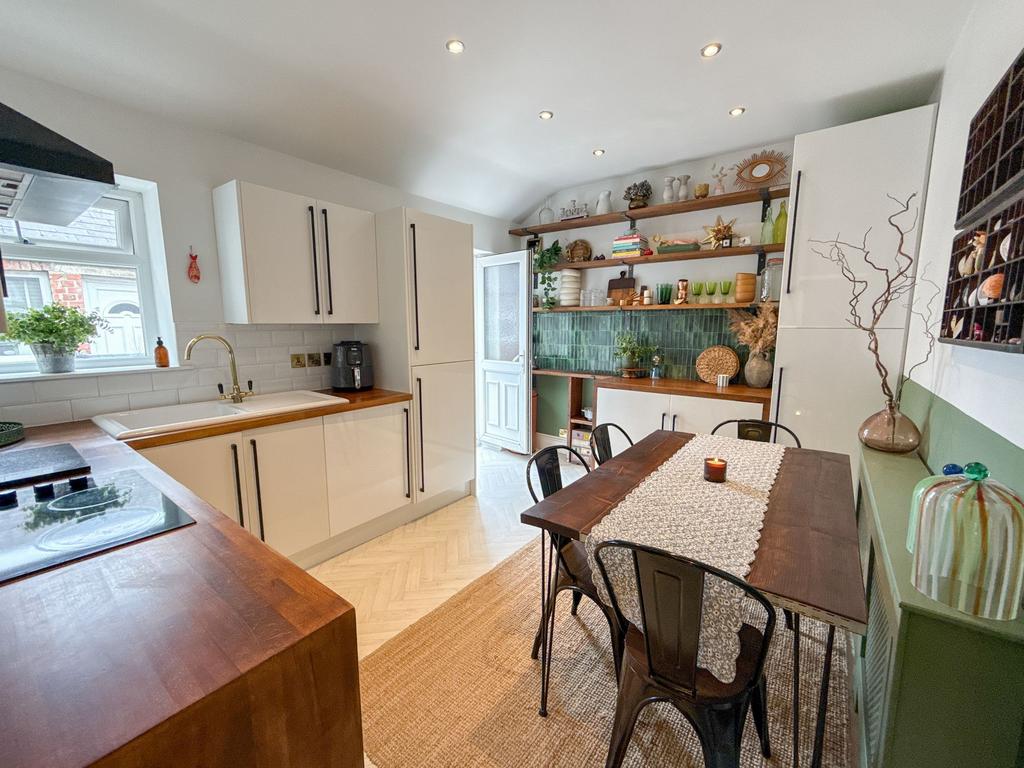 Dining Kitchen