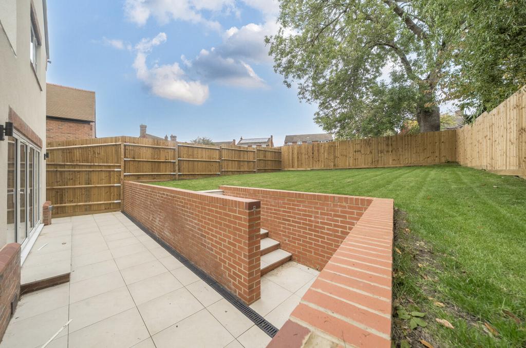 1363822-15-68e649...