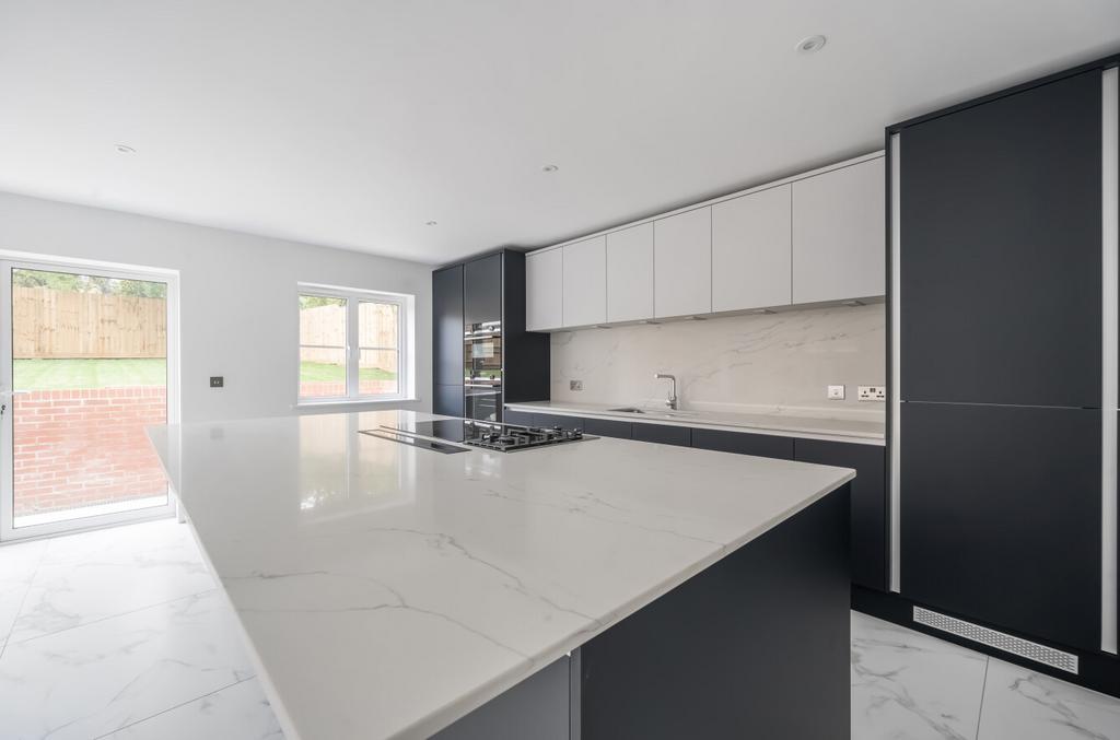 1363822-20-68e64a...