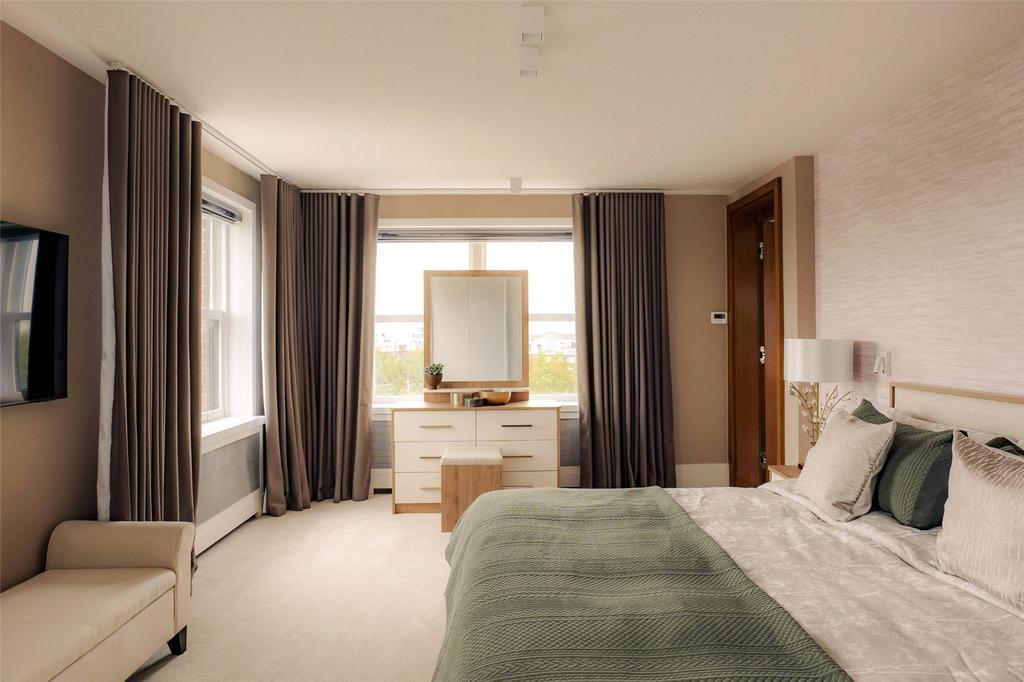 Principal Bedroom