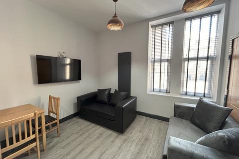 2 bedroom flat to rent, 13-14 Portland Terrace, Sandyford NE2