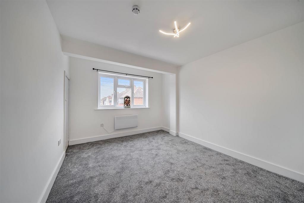 Bedroom 3.jpg