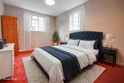 2 bedroom apartment for sale, Stoneygate Court, Leicester, Leicestershire, LE2 2AH