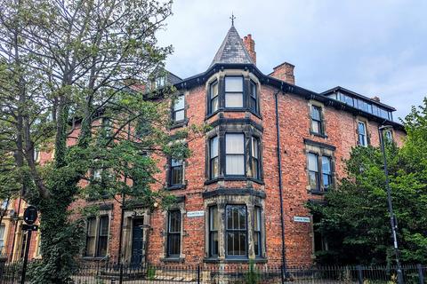3 bedroom flat to rent, Eslington Road, Tyne and Wear NE2