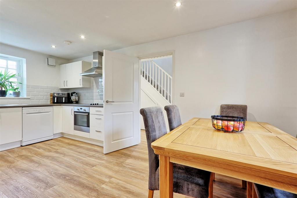 IMG 7732 3 4 easy HDR-interior3.jpg