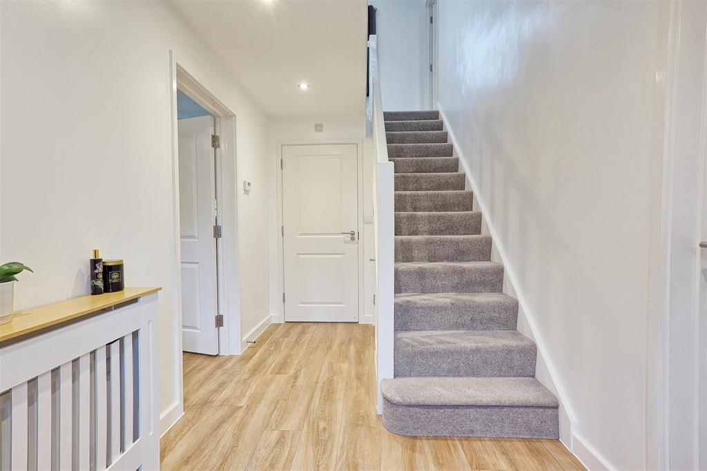 IMG 7714 5 6 easy HDR-interior3.jpg