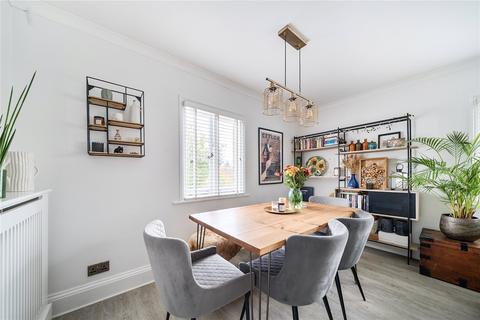 2 bedroom maisonette for sale, Rydens Road, Walton-On-Thames, KT12