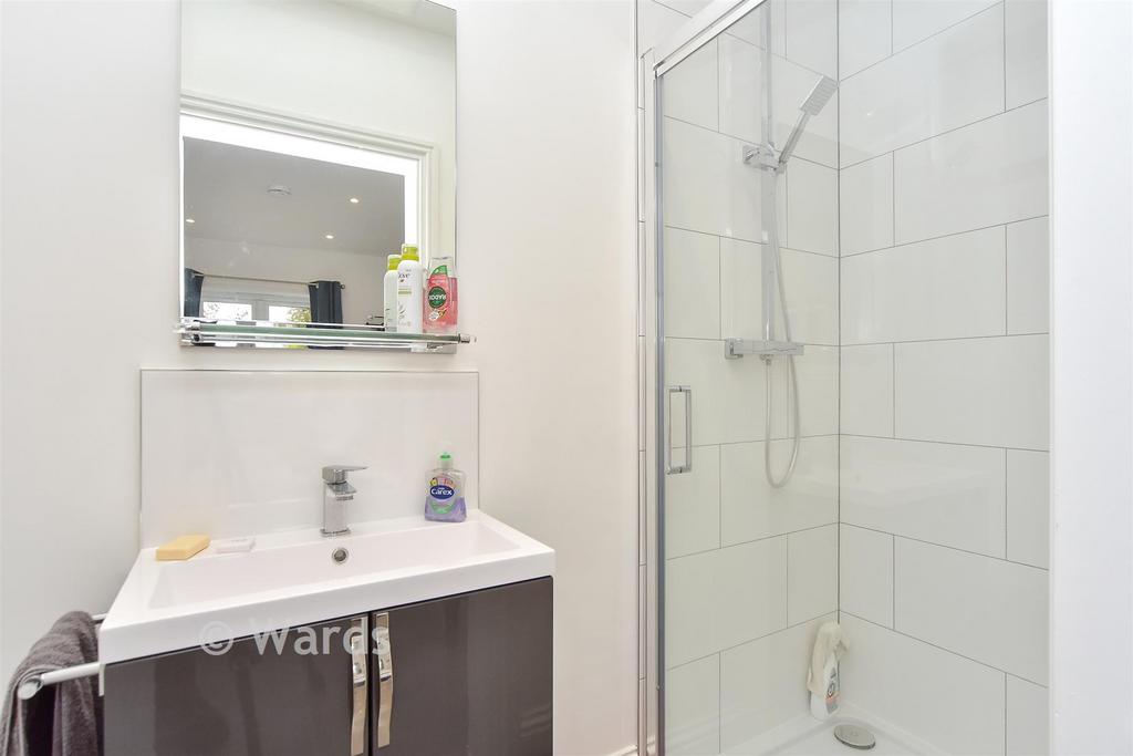 Studio Shower Room