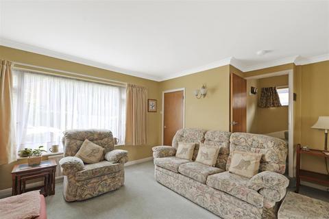 3 bedroom detached house for sale, Adisham Drive, Maidstone ME16