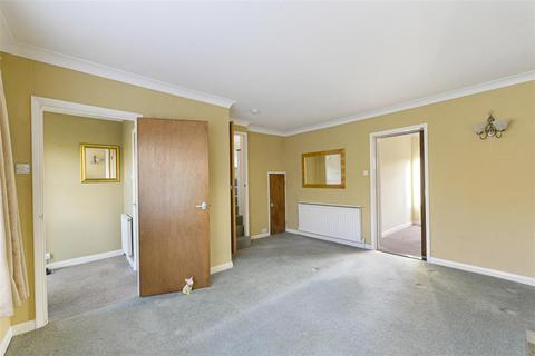 3 bedroom detached house for sale, Adisham Drive, Maidstone ME16