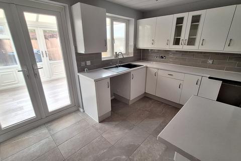 3 bedroom semi-detached house for sale, Sunart Way, Nuneaton, CV10 9TB
