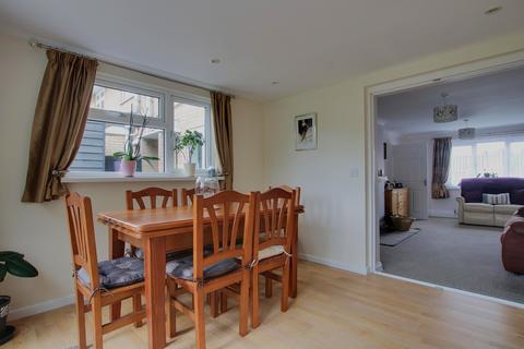3 bedroom terraced house for sale, Nomansland, Salisbury