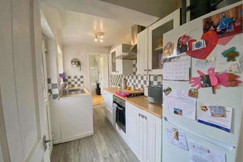 2 bedroom terraced house for sale, Princes Street, Kettering, NN16