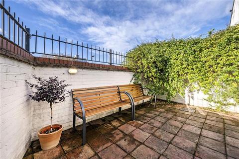 2 bedroom flat for sale, St. Pauls Crescent, London NW1