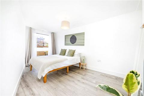 2 bedroom flat for sale, St. Pauls Crescent, London NW1