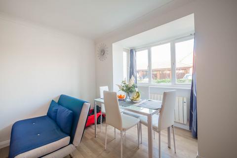 undefined, St. Leonards Close, Grays RM17