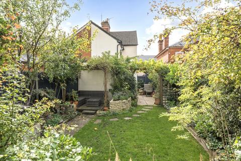 undefined, Queens Road, Surrey GU15