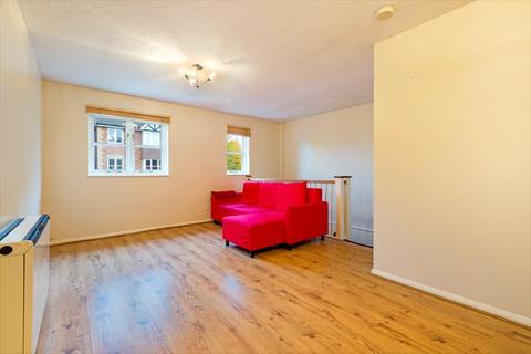 1 bedroom flat to rent, Rosamund Close, South Croydon, CR2 7EW