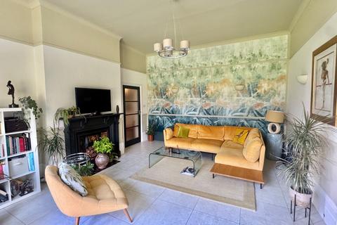 2 bedroom apartment for sale, Trinity Crescent, Kent CT20