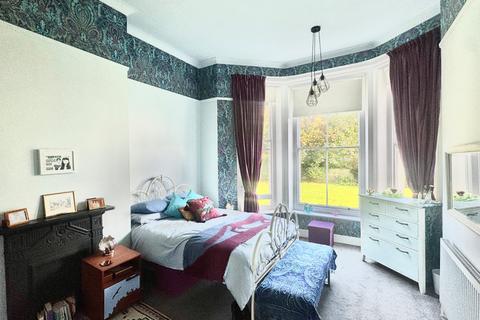 2 bedroom apartment for sale, Trinity Crescent, Kent CT20
