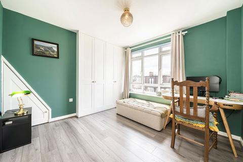 33 Holmesley Road, London, SE23 1PH