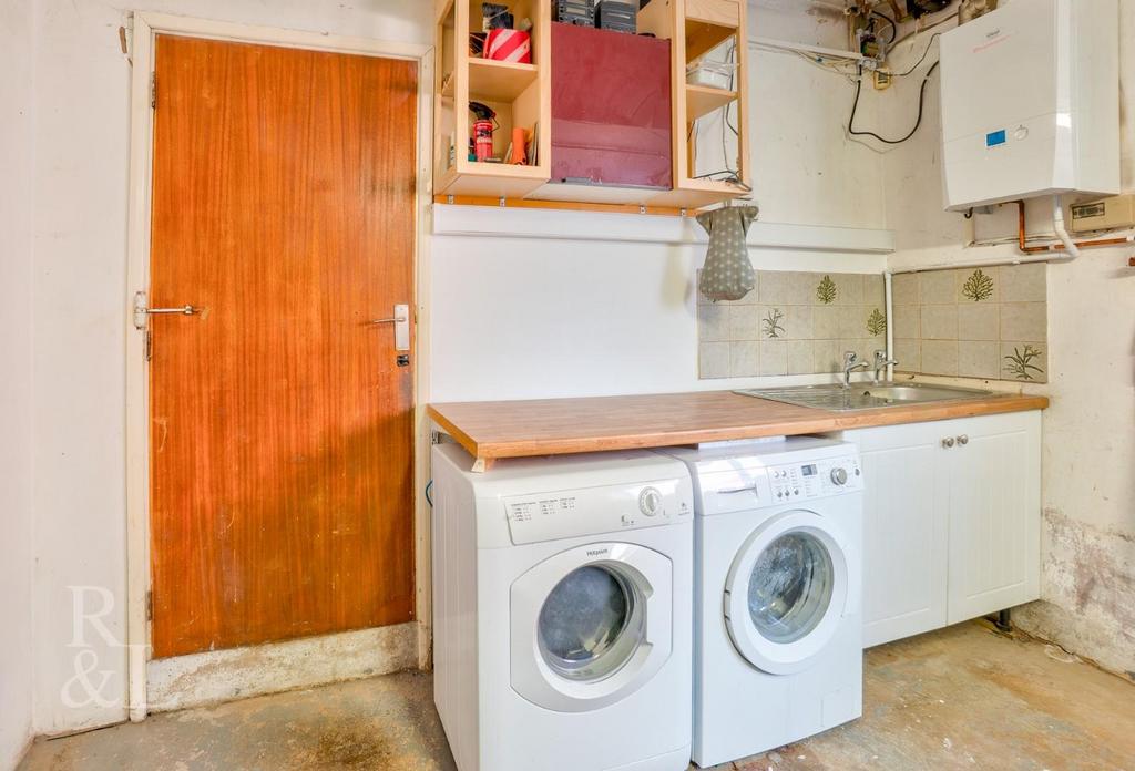 20 Hough Hill (20).jpg