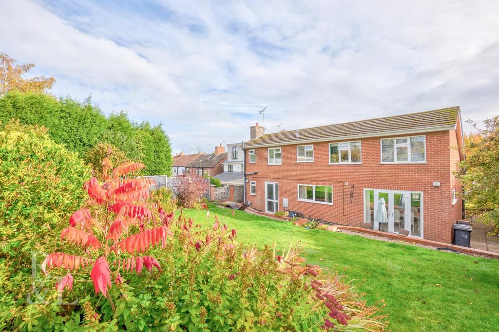 20 Hough Hill (19).jpg