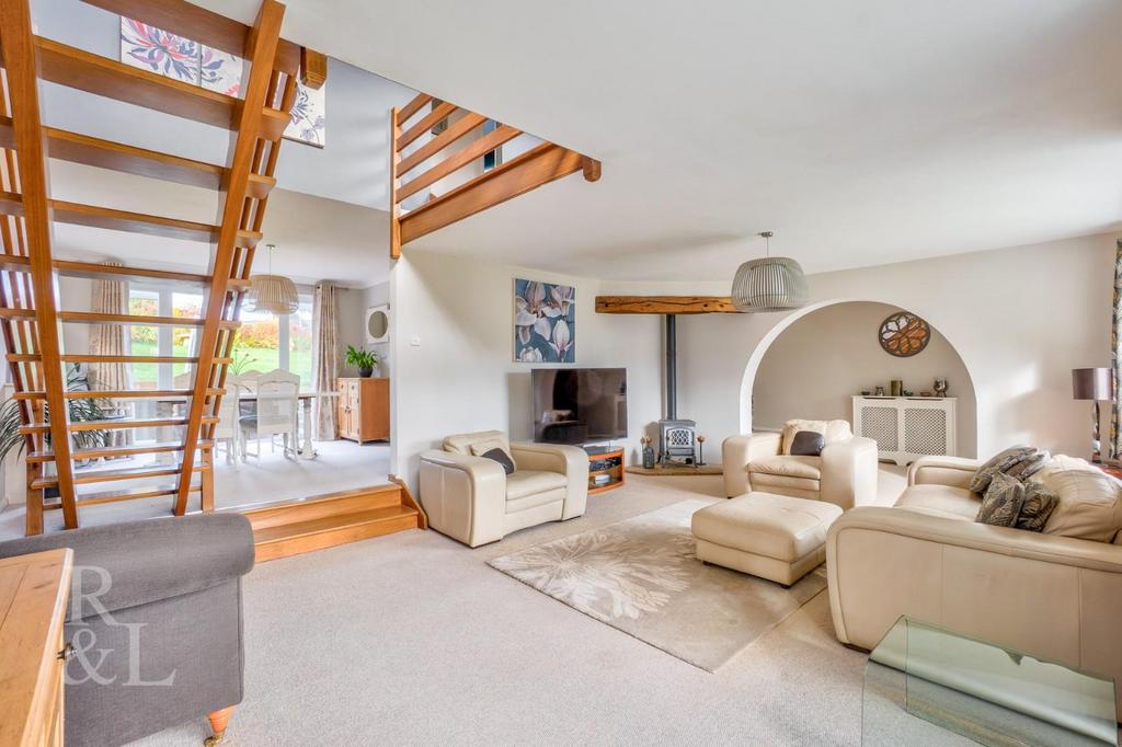 20 Hough Hill (3).jpg